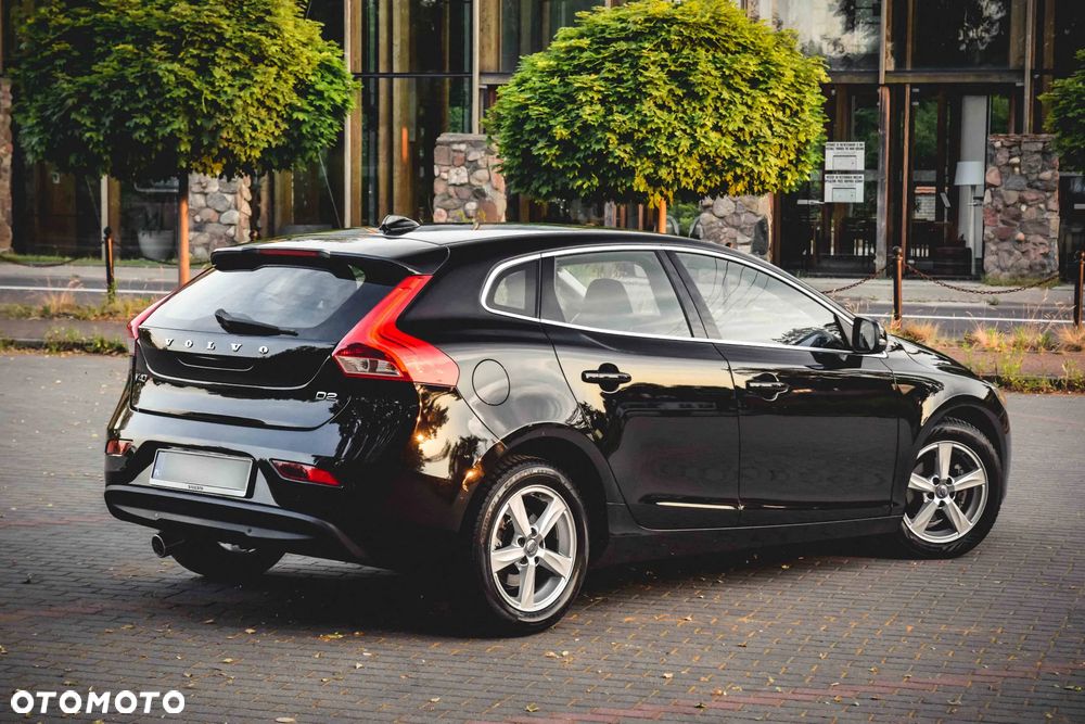 Volvo V40 D2 Momentum - 2