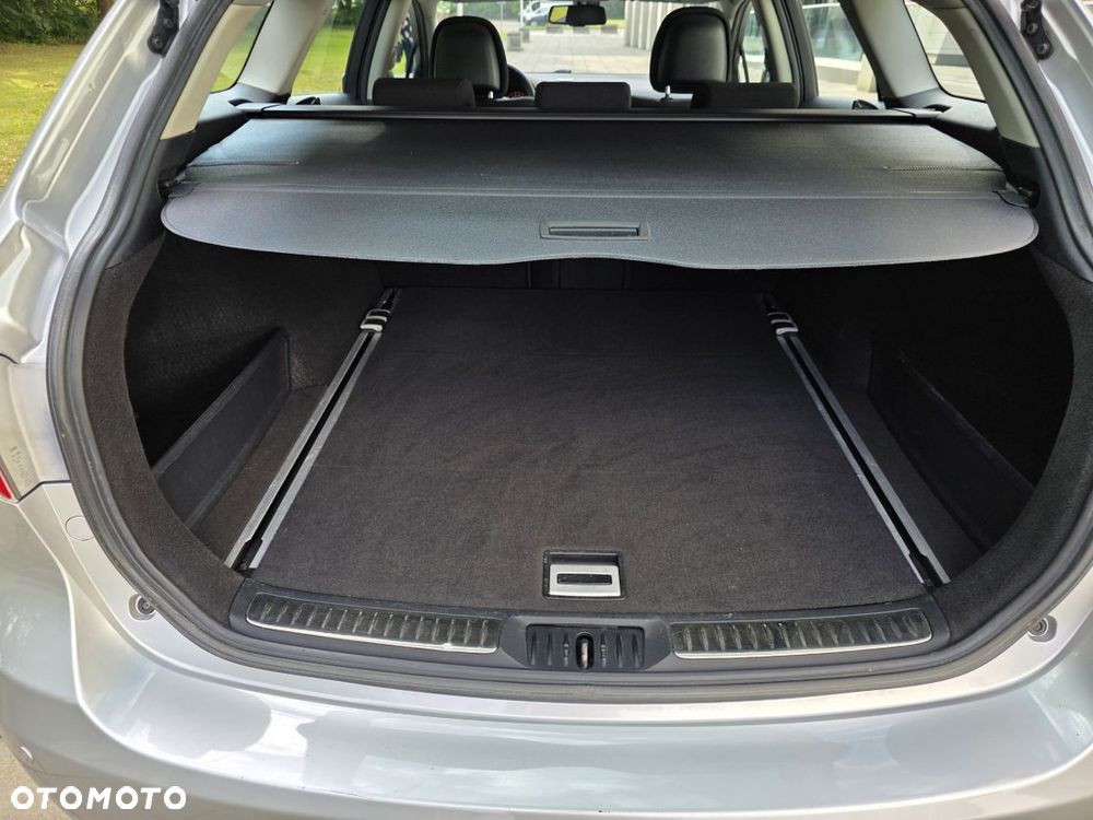 Toyota Avensis 1.8 Executive - 12
