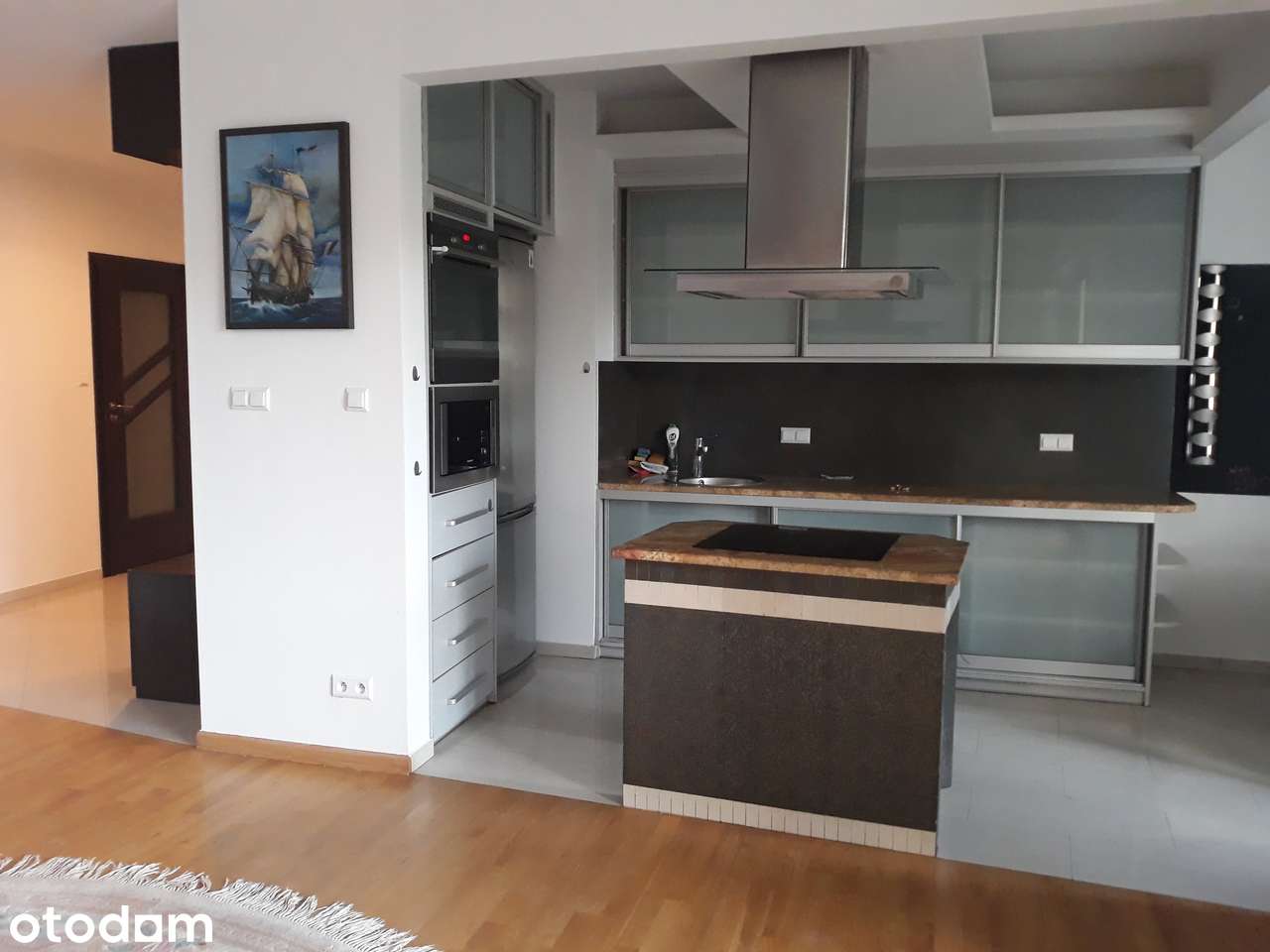 Przestronne mieszkanie 75 m² przy Rondzie Daszyńskiego M2, Giełdowa 4a