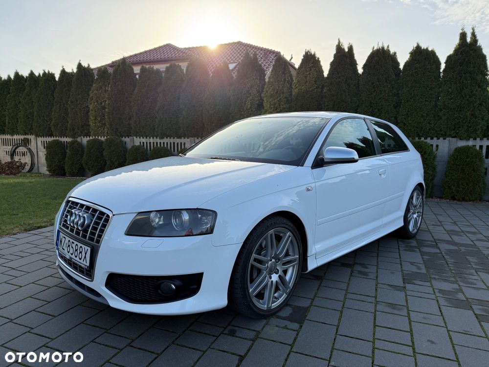 Audi S3 2.0T FSI Quattro - 1