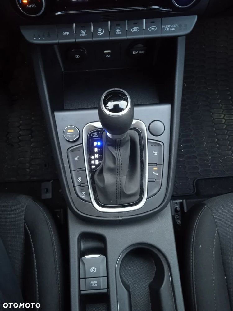 Hyundai Kona 1.0 T-GDI Smart DCT - 25