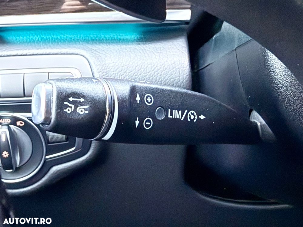 Mercedes-Benz V 300 d Lang 4Matic 9G-TRONIC Avantgarde Edition - 21