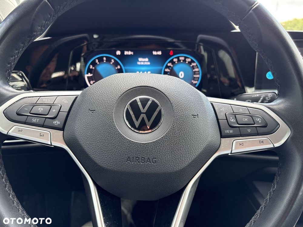Volkswagen Golf - 23