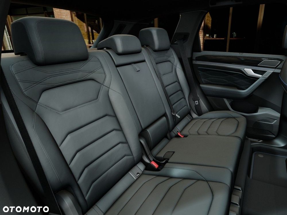 Volkswagen Touareg - 13