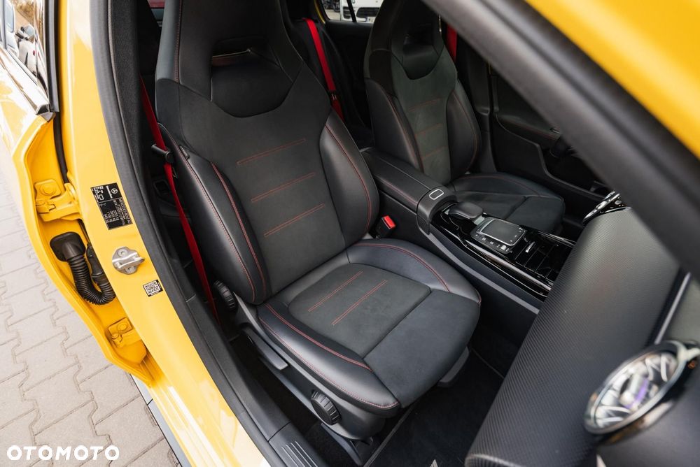 Mercedes-Benz Klasa A 35 AMG 4-Matic 7G-DCT - 16