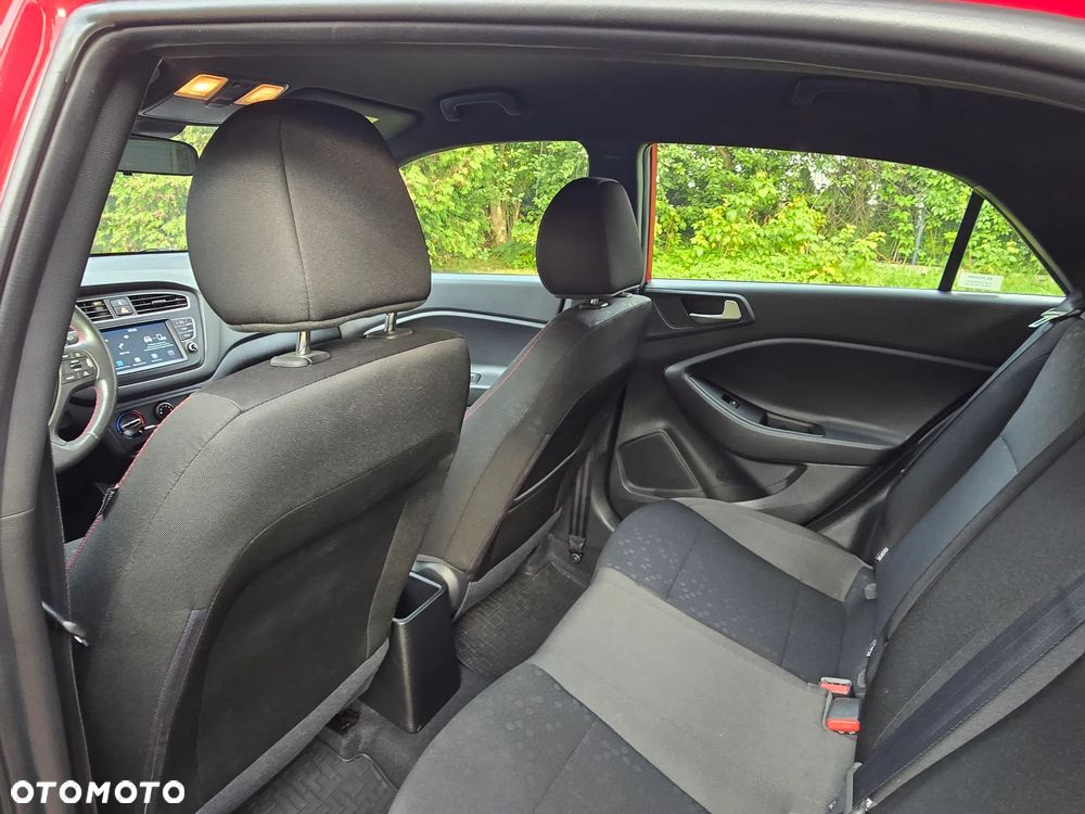 Hyundai i20 1.2 Comfort - 11