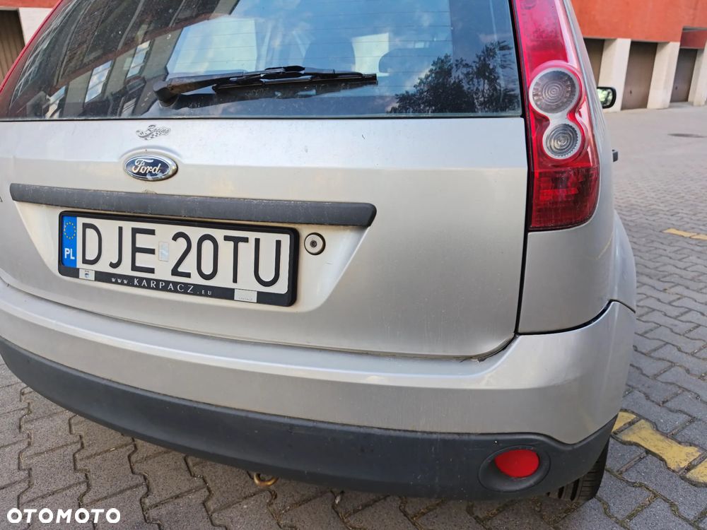 Ford Fiesta - 10