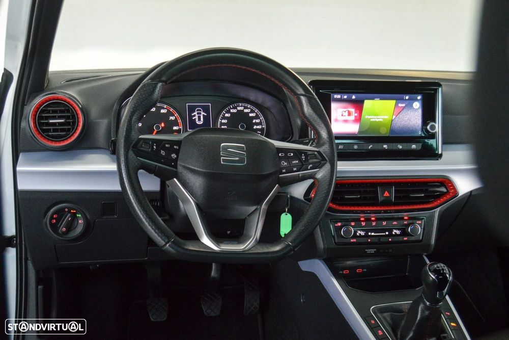 SEAT Arona 1.0 TSI FR - 25