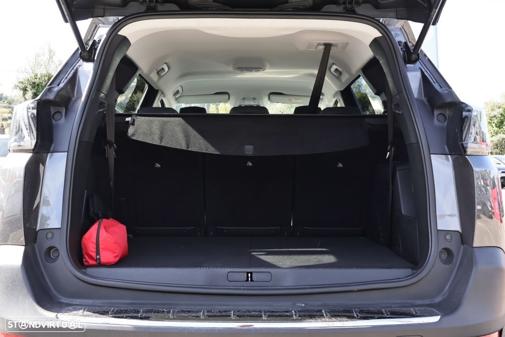 Peugeot 5008 1.2 PureTech Allure Pack EAT8 - 19