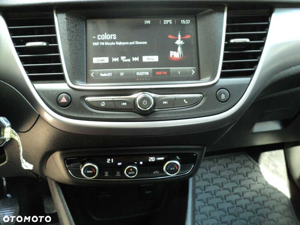 Opel Crossland X - 9