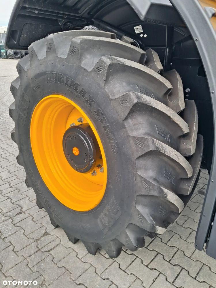 JCB FASTRAC 4220 ICON - 8