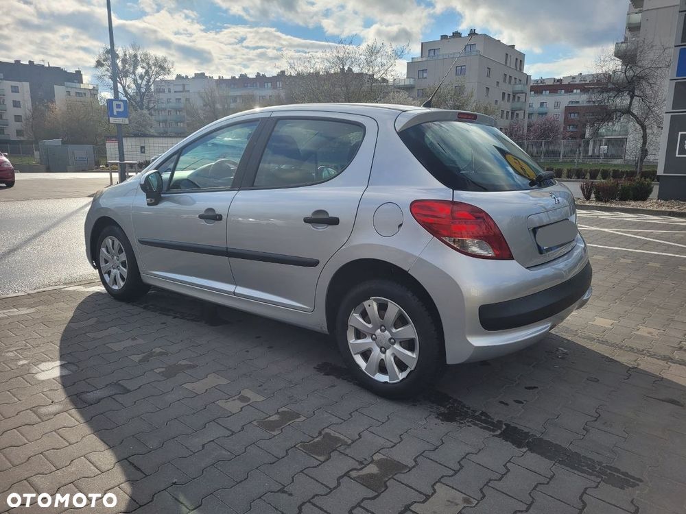 Peugeot 207 1.4 Trendy - 7