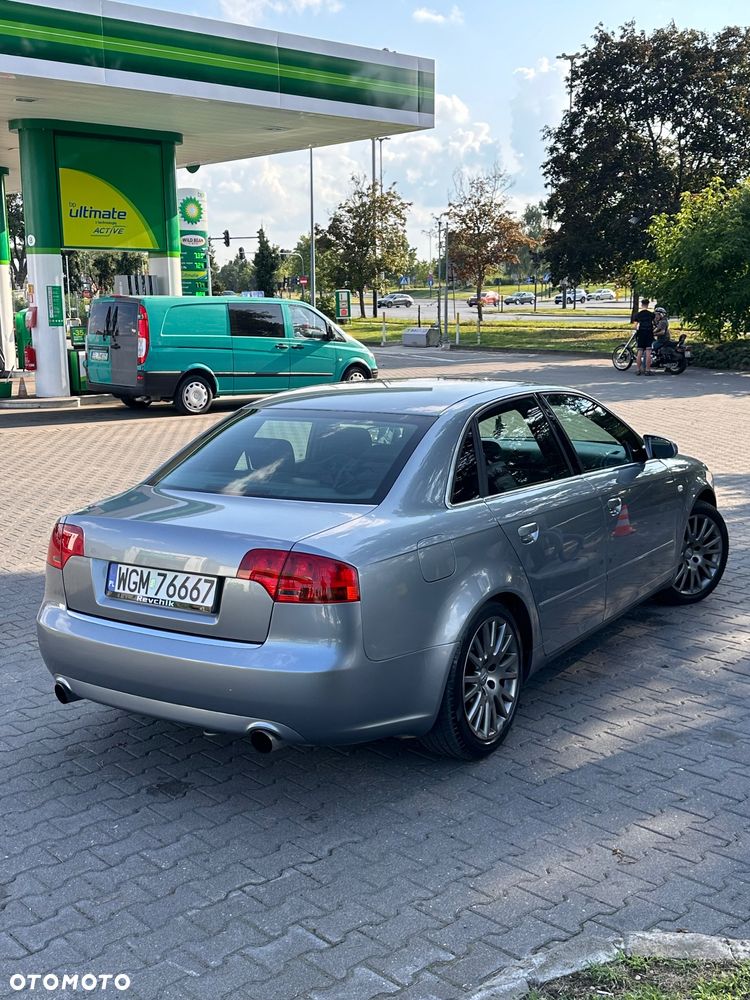 Audi A4 Limousine 2.0T FSI Quattro - 2
