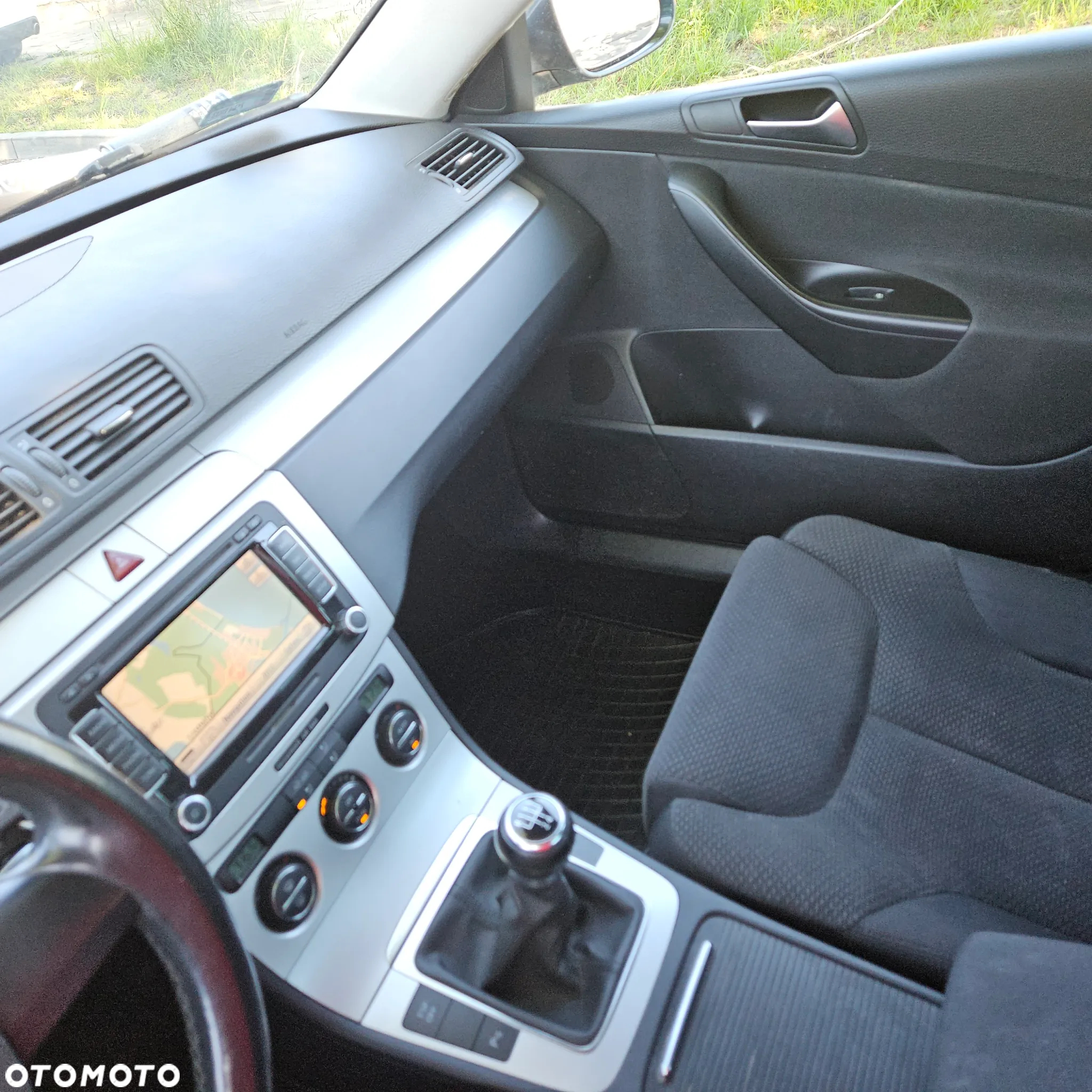 Volkswagen Passat 2.0 TDI DPF Highline - 21