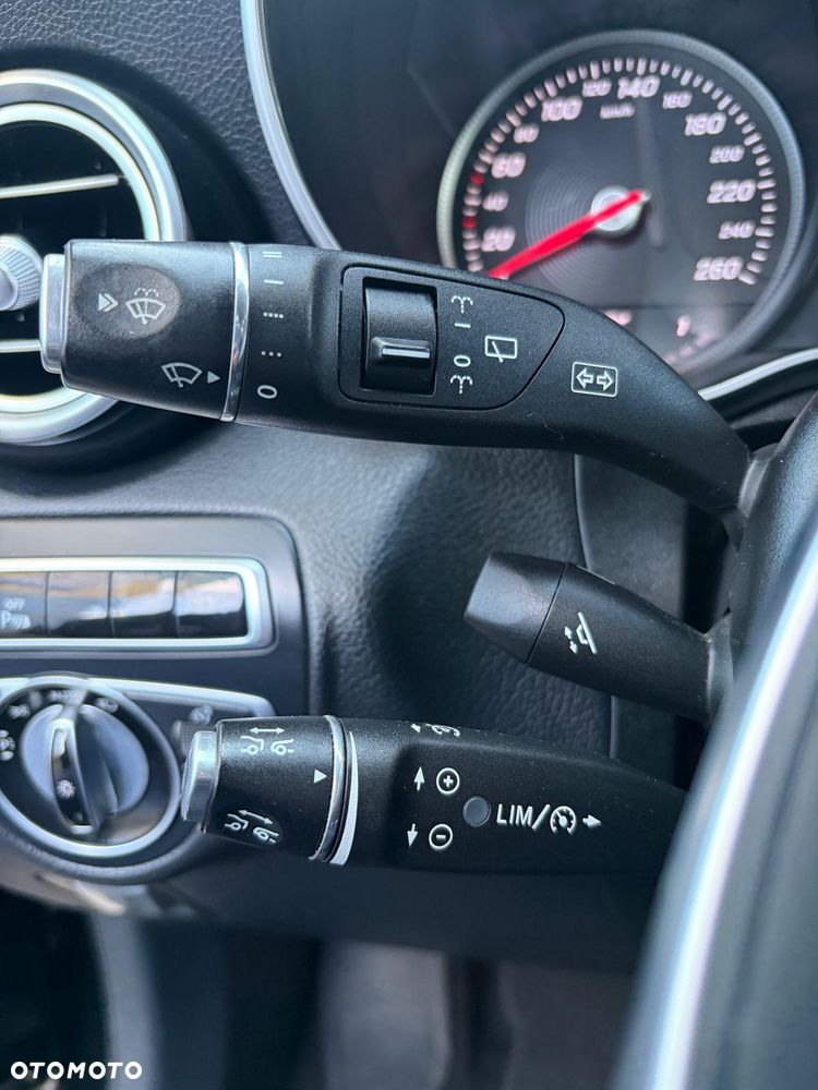 Mercedes-Benz GLC 220 d 4Matic 9G-TRONIC - 18