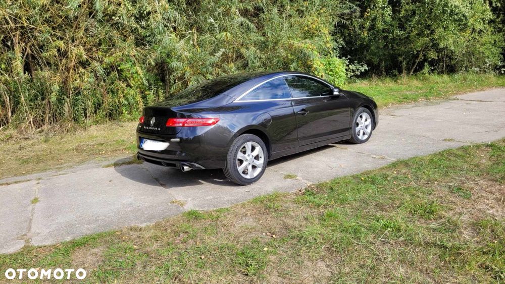 Renault Laguna 2010 photo 5