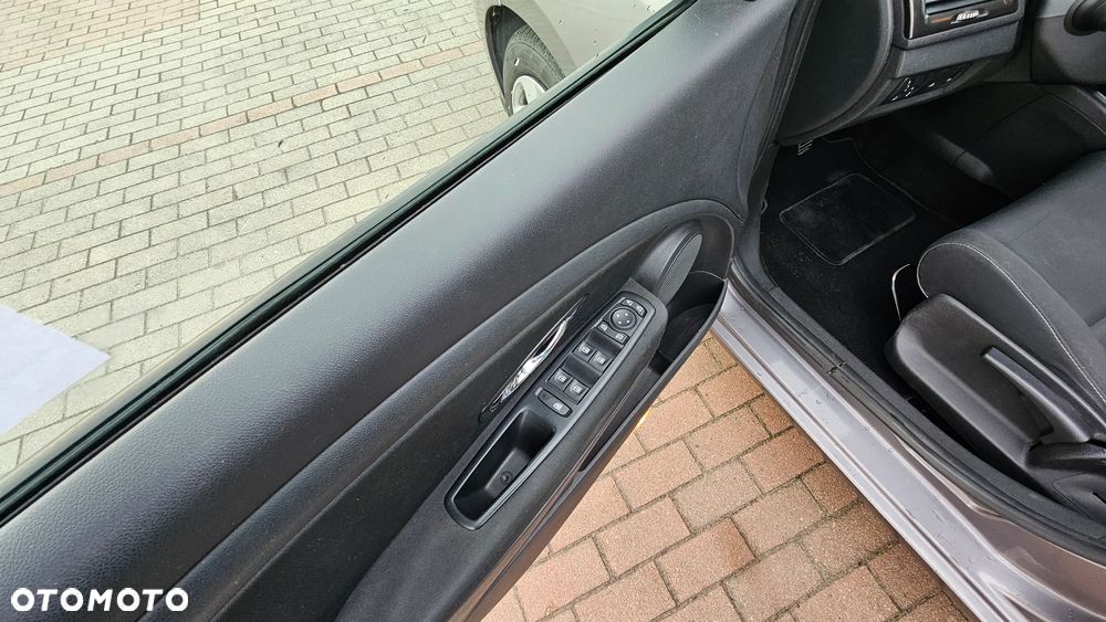 Renault Megane ENERGY dCi 110 Start & Stop Dynamique - 8