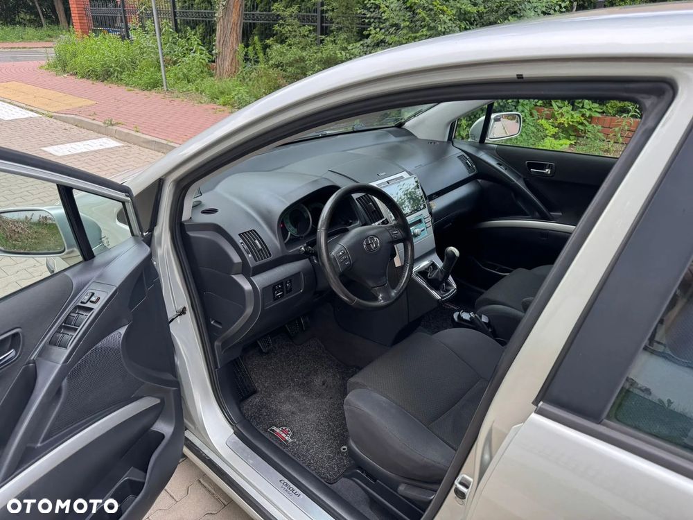 Toyota Corolla Verso 2.0 D-4D Executive - 12