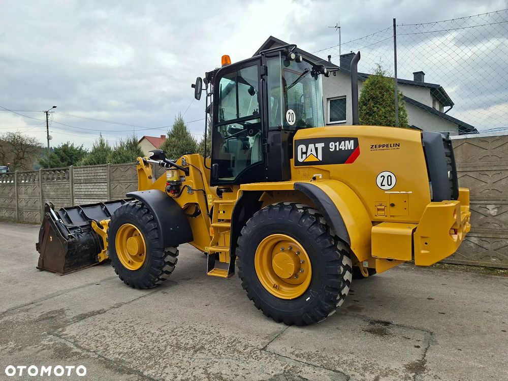 Caterpillar CAT 914 M - 4