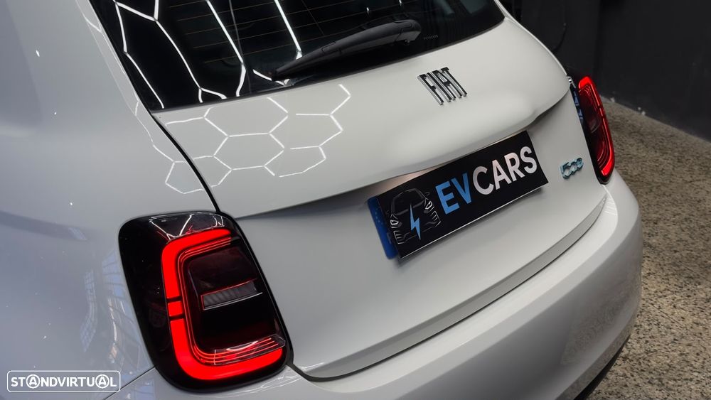 Fiat 500e 3 + 1 23,8kWh Icon - 19