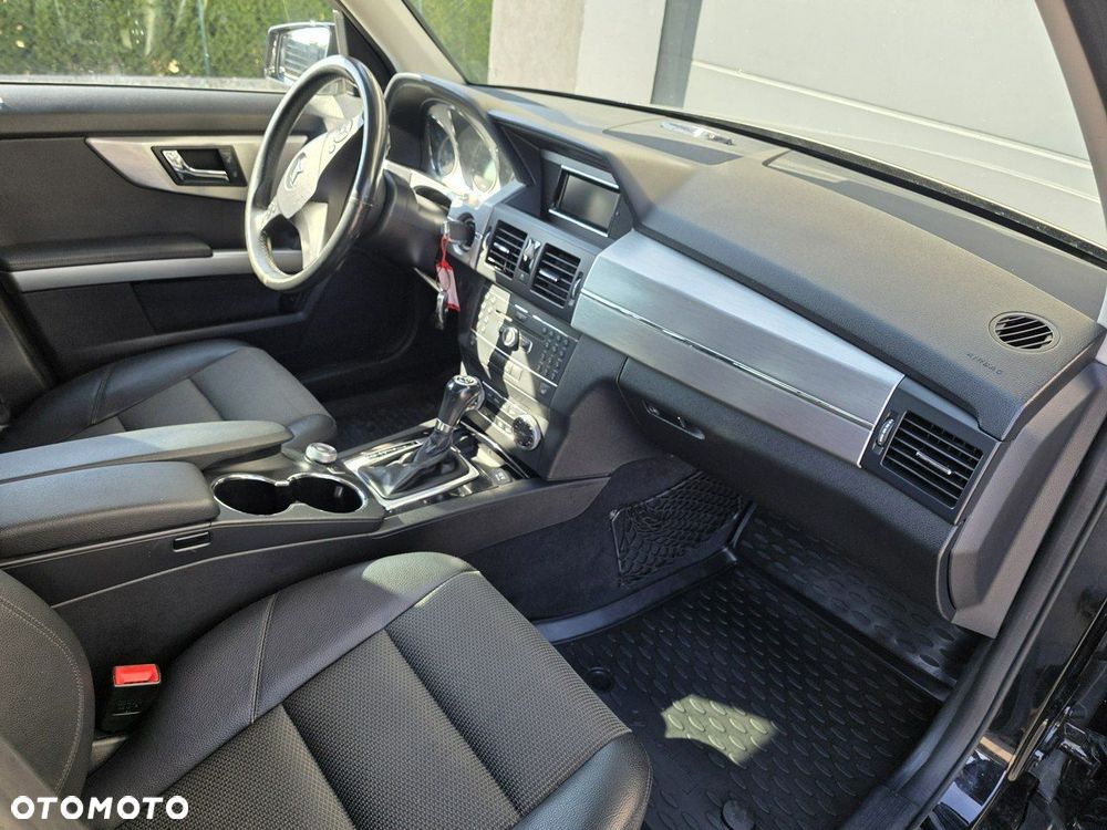 Mercedes-Benz GLK - 13