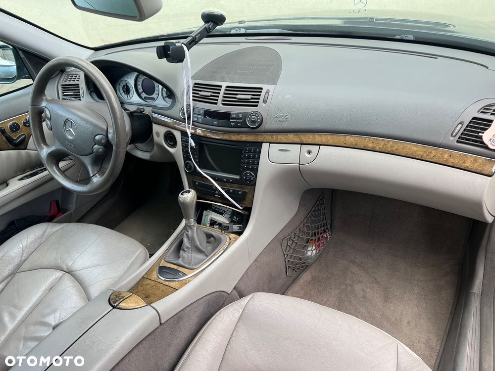 Mercedes-Benz Klasa E 220 CDI Avantgarde DPF - 6
