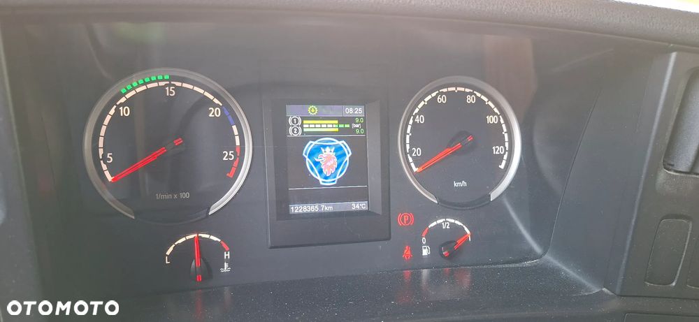 Scania R420 LA 4x2 HNA Highline - 8