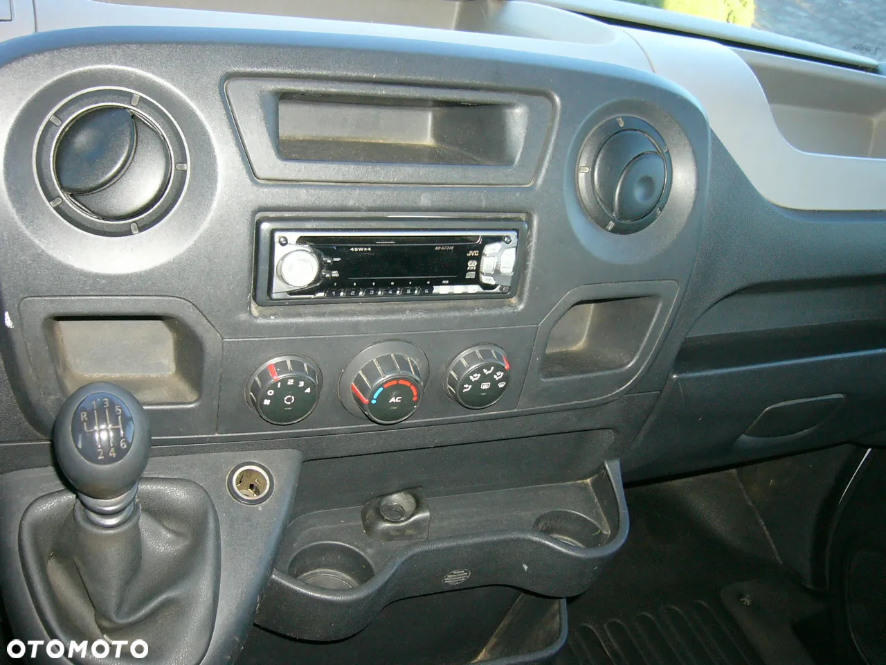 Opel Movano L2H2 2,3 dci 100Ps EURO5 - 24