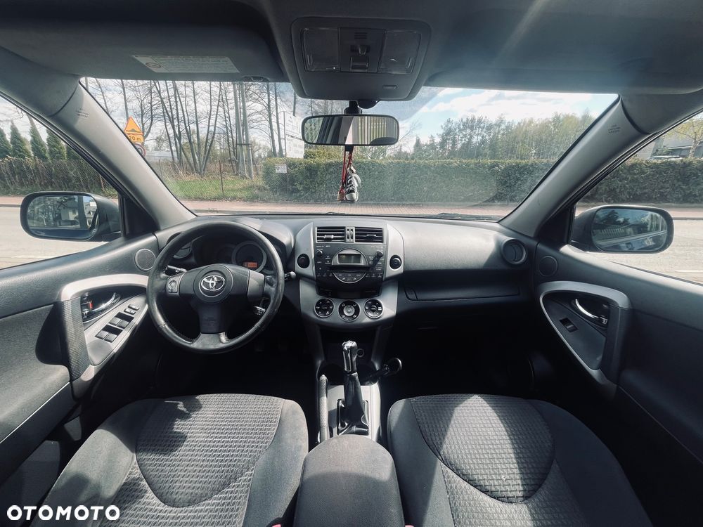 Toyota RAV4 2.0 VVT-i Sol - 20