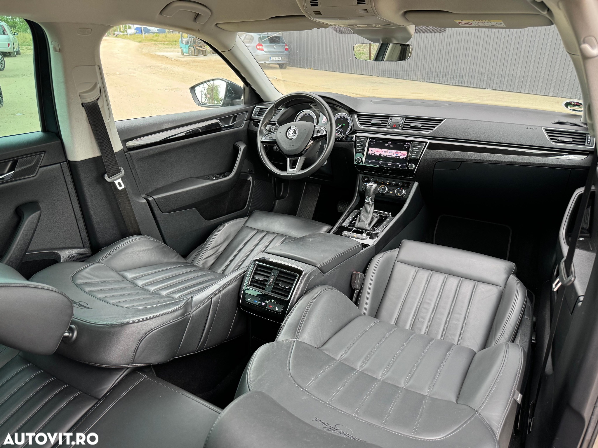 Skoda Superb 2.0 TDI DSG 4X4 Laurin & Klement - 6