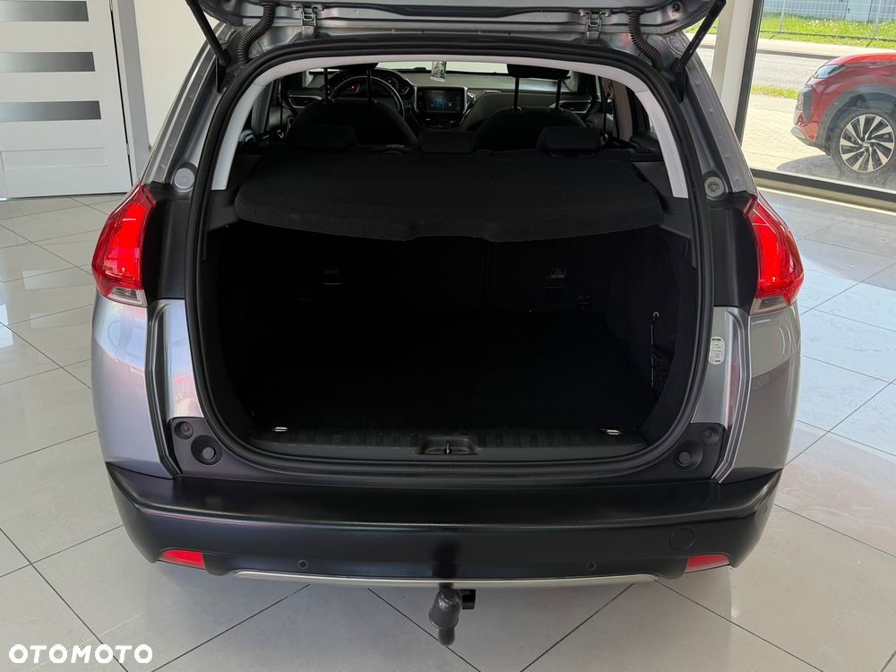Peugeot 2008 PureTech 82 Style - 23