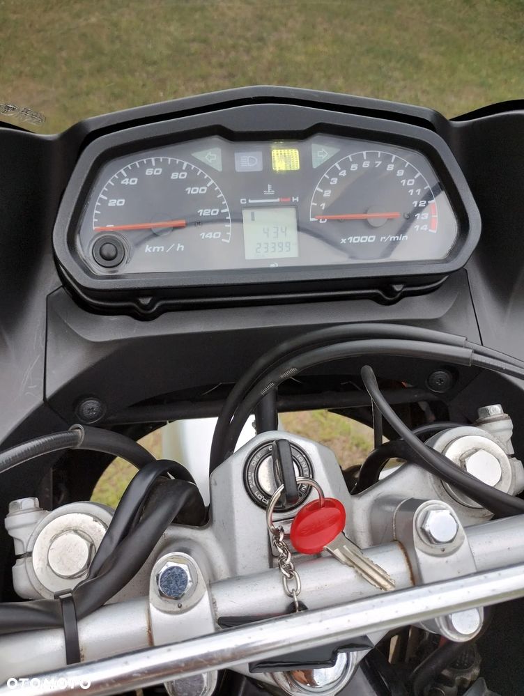 Honda XL - 7