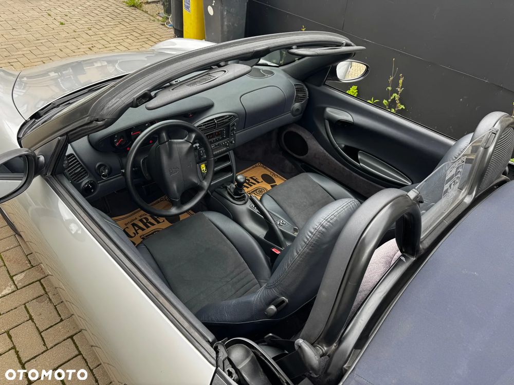 Porsche Boxster - 7