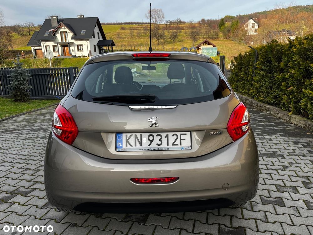 Peugeot 208 95 VTI Allure - 4