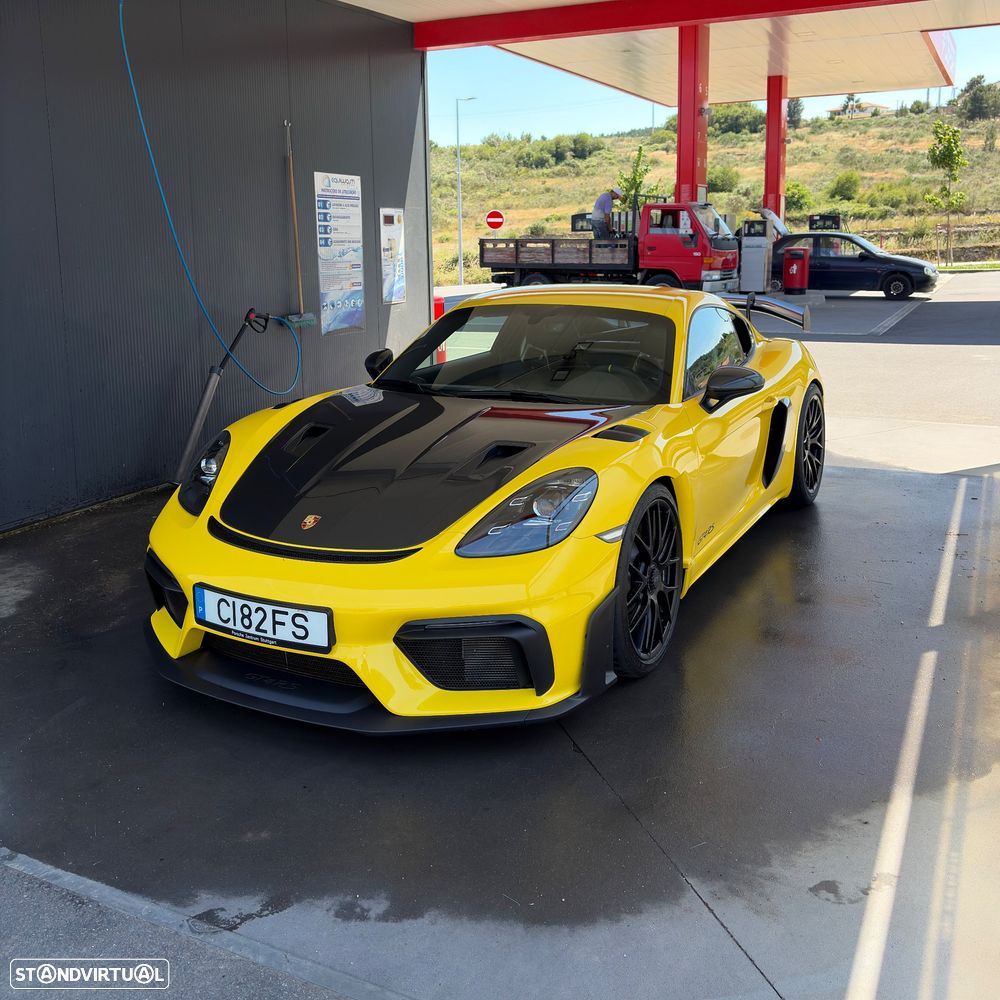 Porsche 718 Cayman GT4 RS - 1