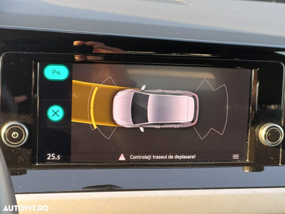 Volkswagen Golf 1.5 TSI ACT Life - 18