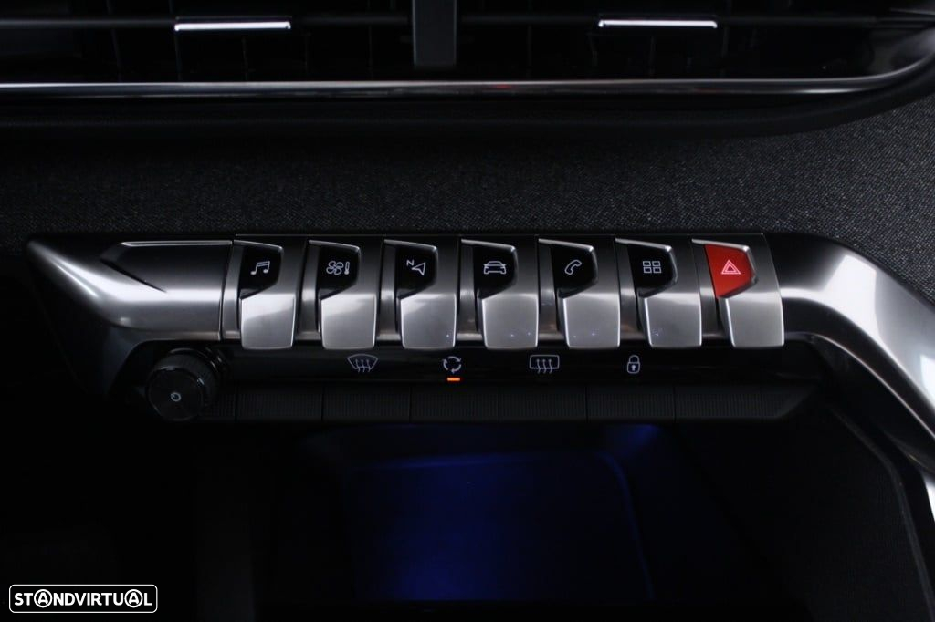 Peugeot 3008 1.5 BlueHDi Allure Pack EAT8 - 29