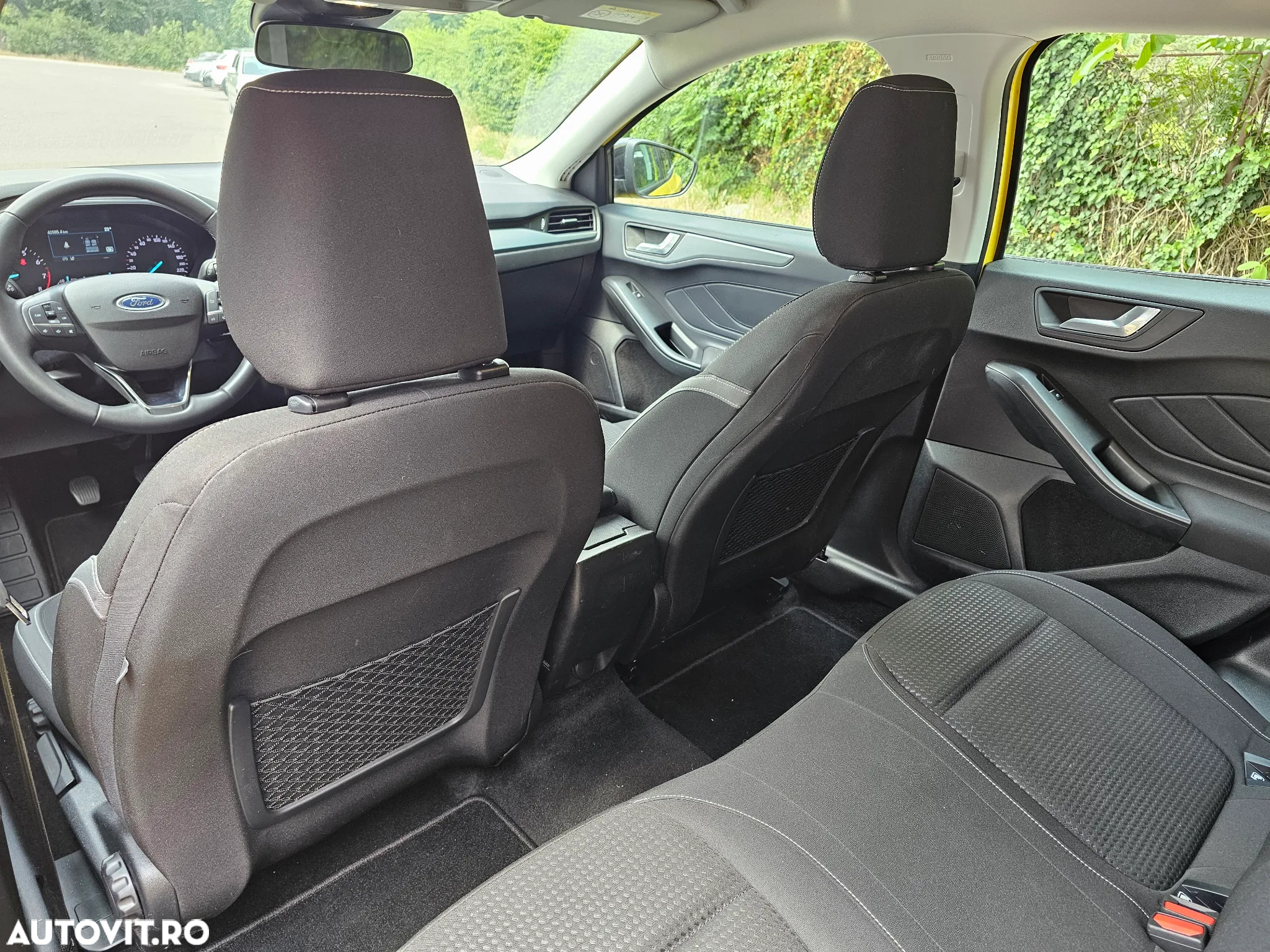 Ford Focus 1.0 EcoBoost Hybrid ACTIVE - 9