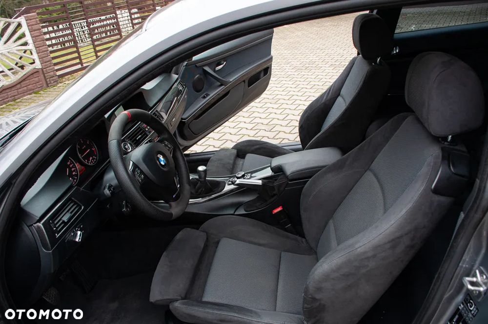 BMW Seria 3 320d - 38