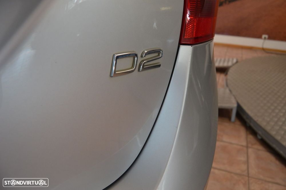Volvo V60 1.6 D2 Drive Momentum Powershift Start/Stop - 13