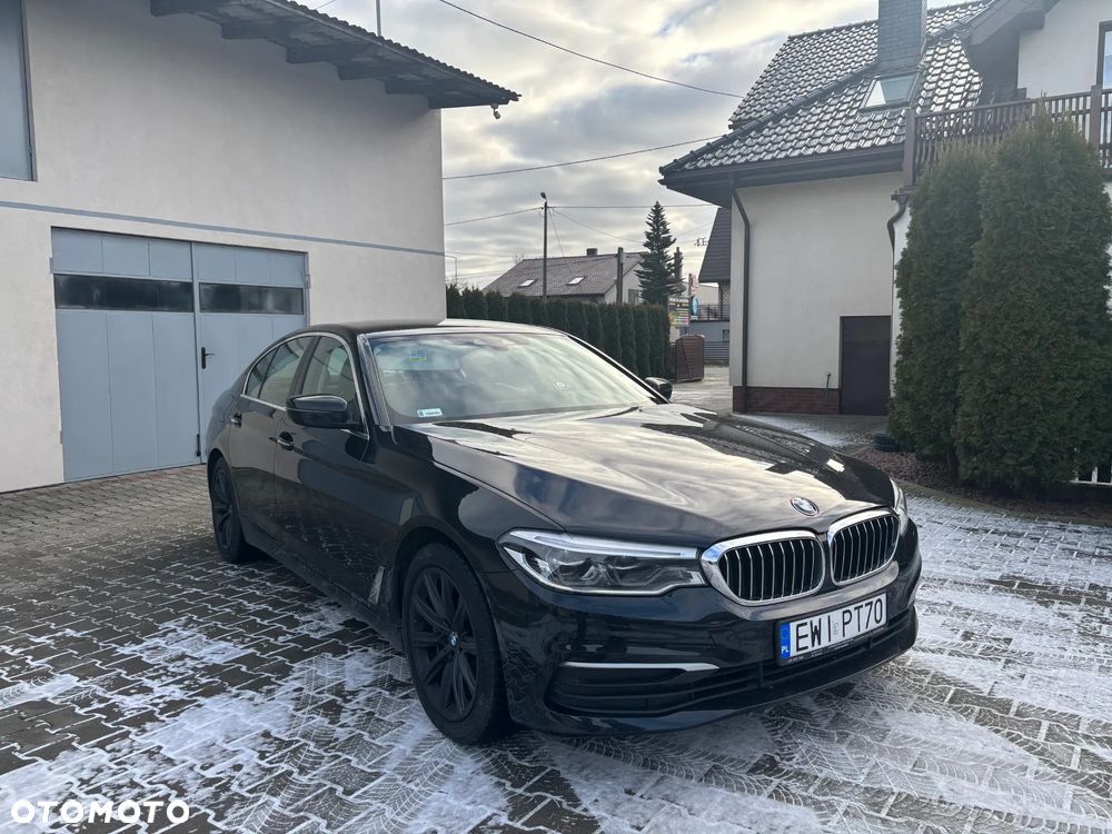BMW Seria 5 530d xDrive Sport Line - 7