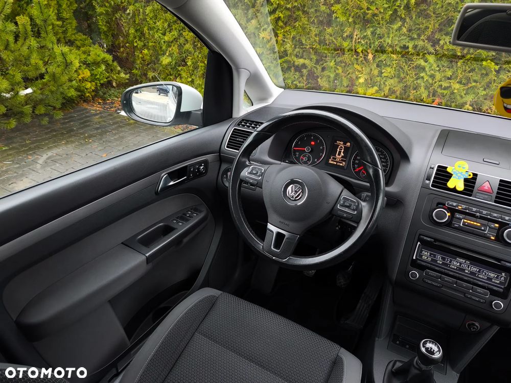 Volkswagen Touran - 21