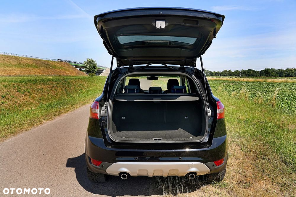 Ford Kuga 2.0 TDCi 4x4 Titanium - 14