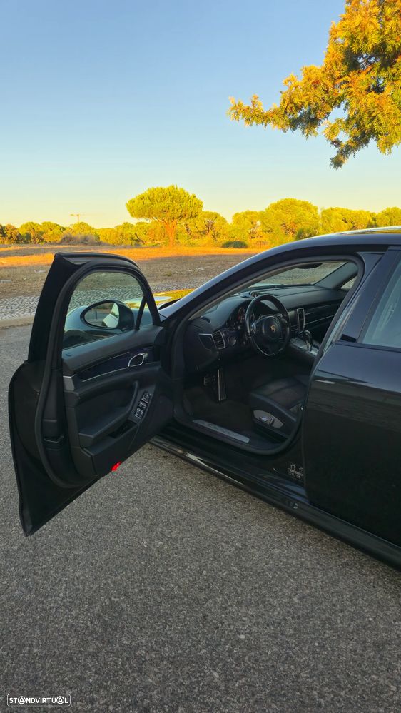 Porsche Panamera 4 PDK - 4