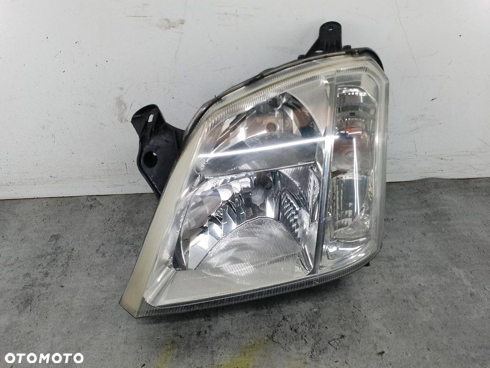 LAMPA PRZÓD LEWA OPEL MERIVA A 93321052 VALEO - 1