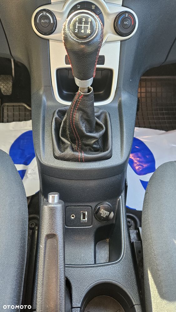 Ford Fiesta 1.25 Titanium - 17