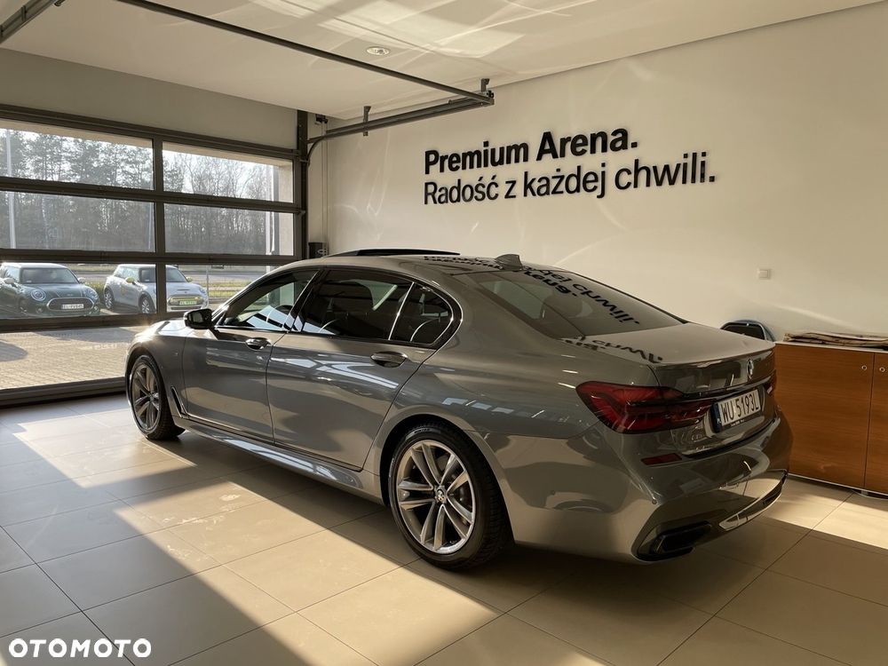 BMW Seria 7 740Ld xDrive - 28