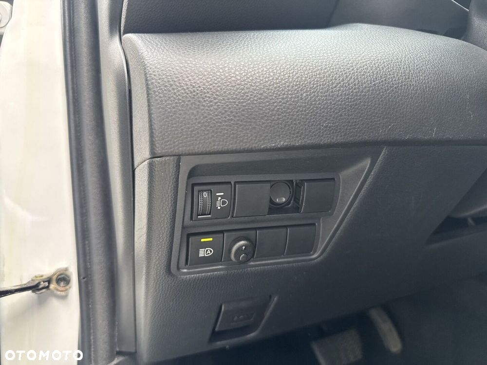 Toyota Yaris Cross Hybrid 1.5 Comfort 4x4 - 21