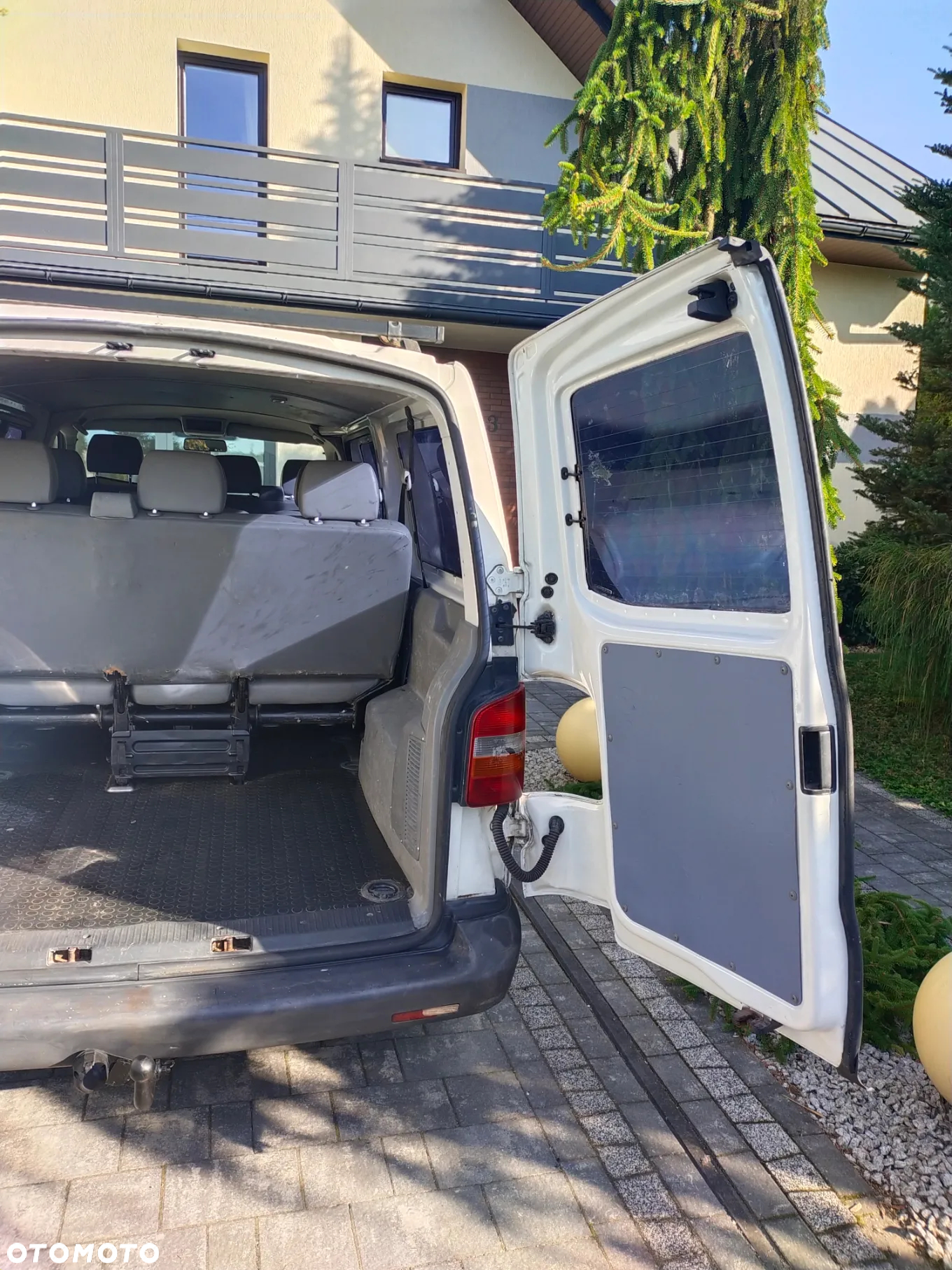 Volkswagen Transporter T5 TDI L2H2 - 12