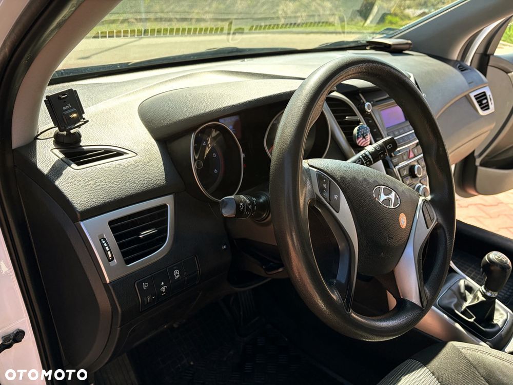 Hyundai i30 1.6 CRDi BlueDrive Classic - 9
